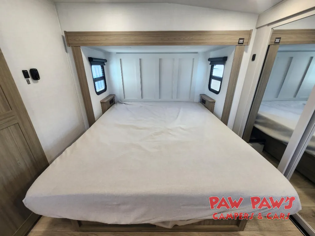 2027 Forest River Rockwood Signature 281SRK, Photos photo 30