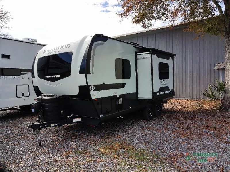 2026 Forest River Rockwood Mini Lite 2109S - Photo 4