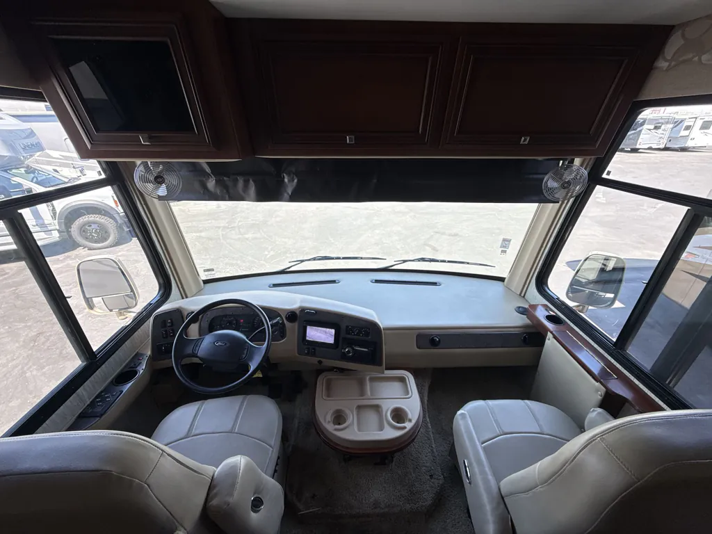 2016 Newmar Bay Star 3518, Photos photo 10