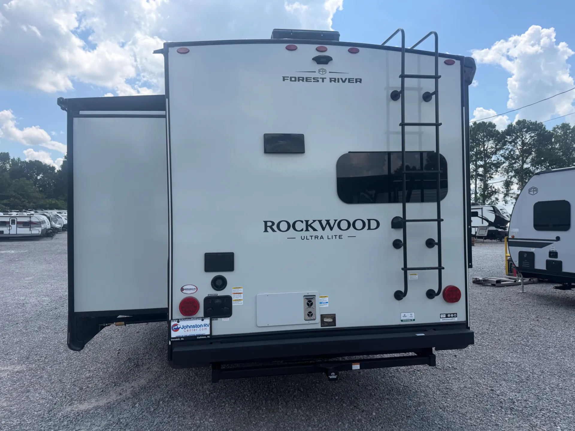 2027 Forest River Rockwood Ultra Lite 2711RK — Photo 6