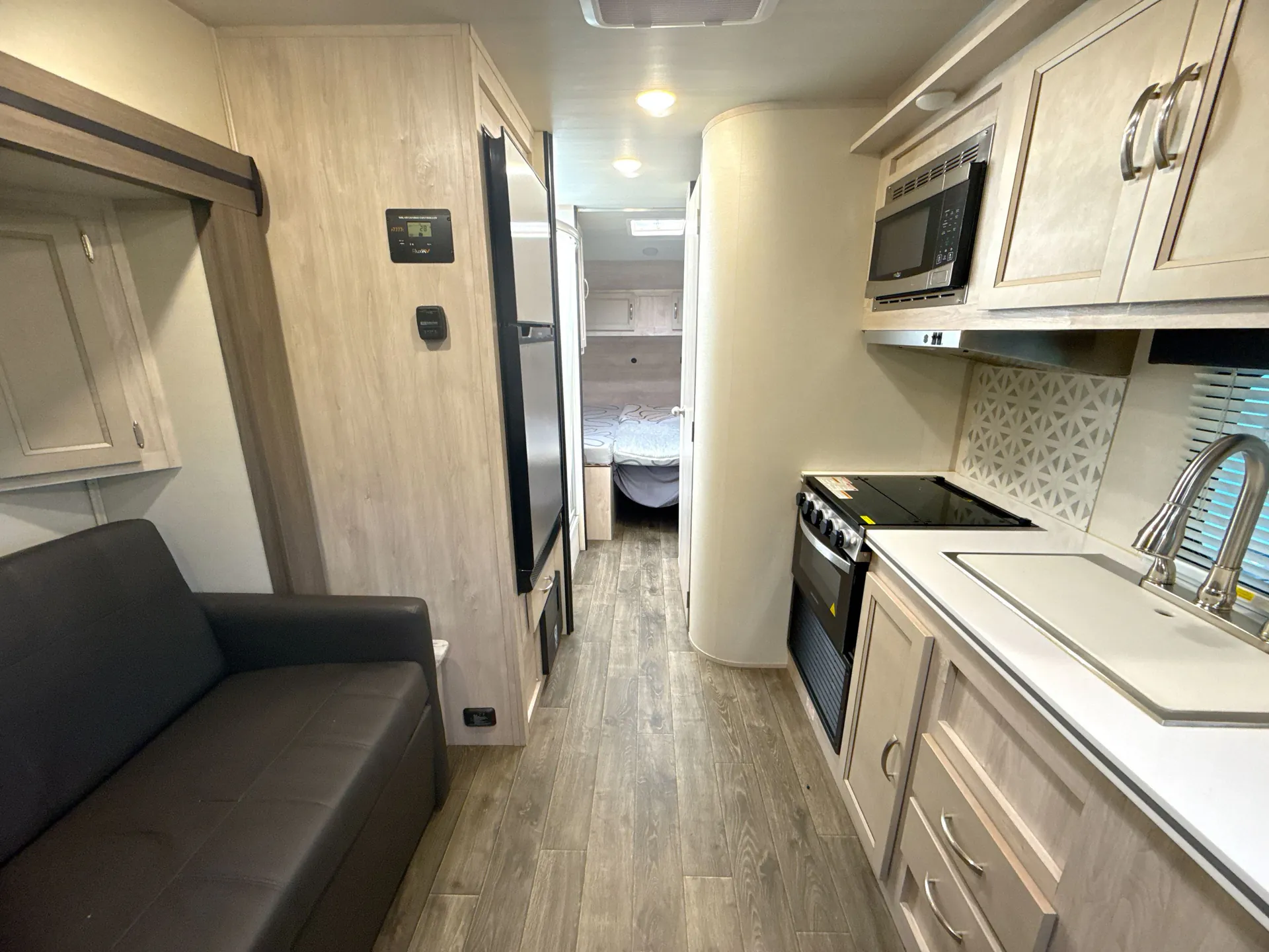 2025 Gulf Stream Vista Cruiser 23TWS — living area main