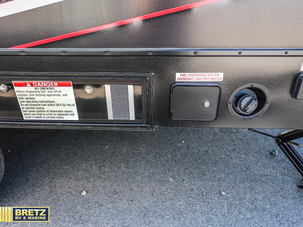 2023 Alliance RV Valor 21T15 - Photo 3