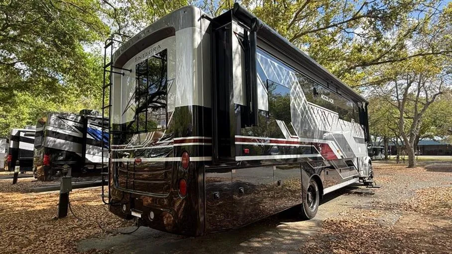 2026 Entegra Coach Accolade 37M - Photo 4