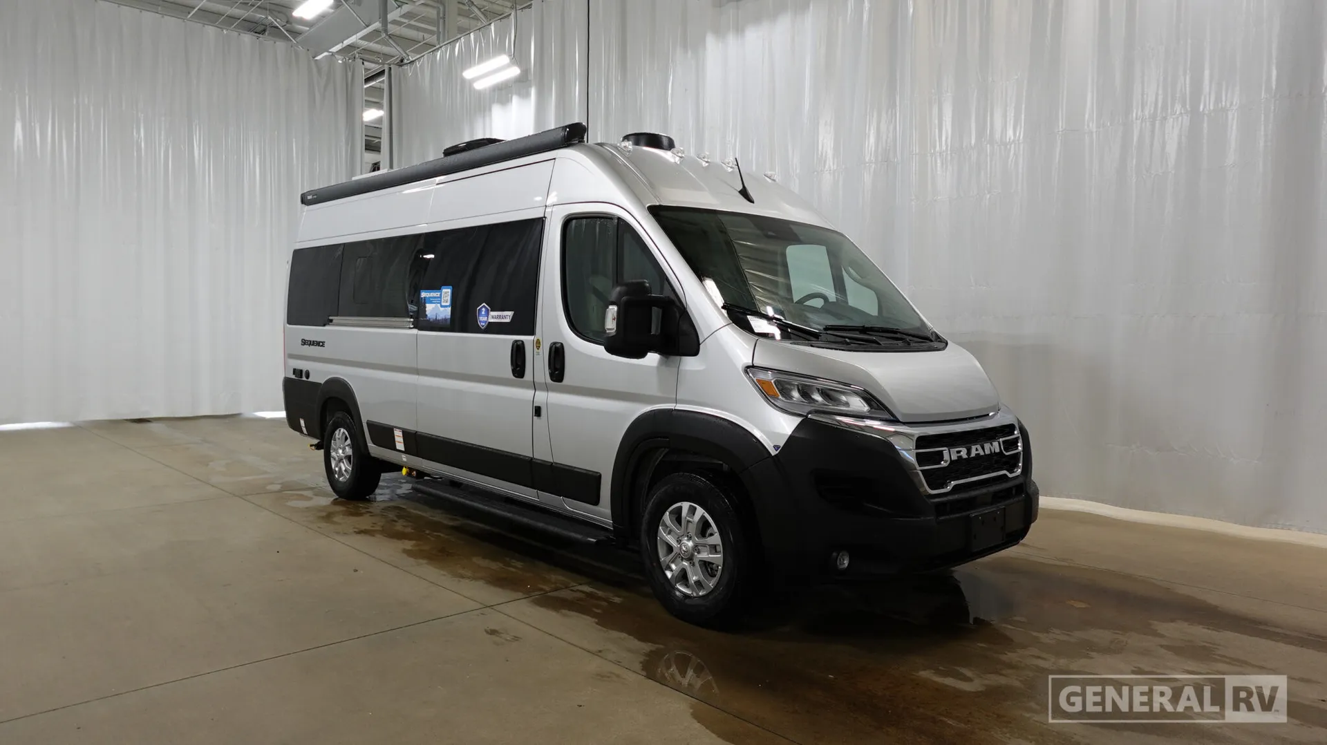 2027 Thor Motor Coach Sequence 20L - Photo 2