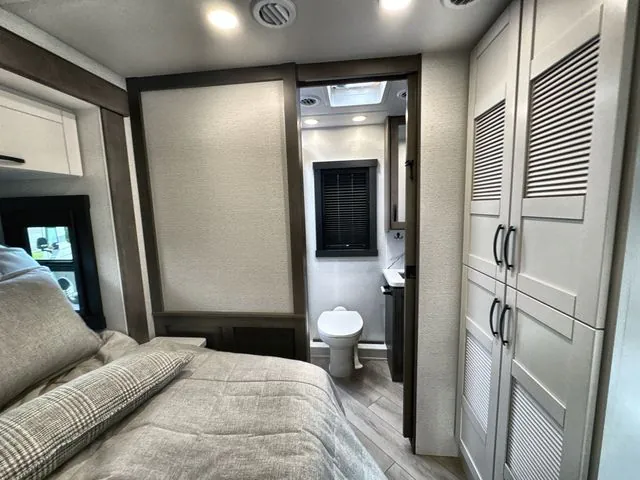 2027 Entegra Coach Accolade 37K, Photos photo 30
