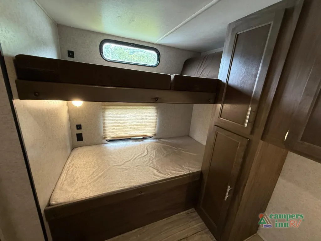 2018 Forest River Cherokee 284RJ, Photos photo 33