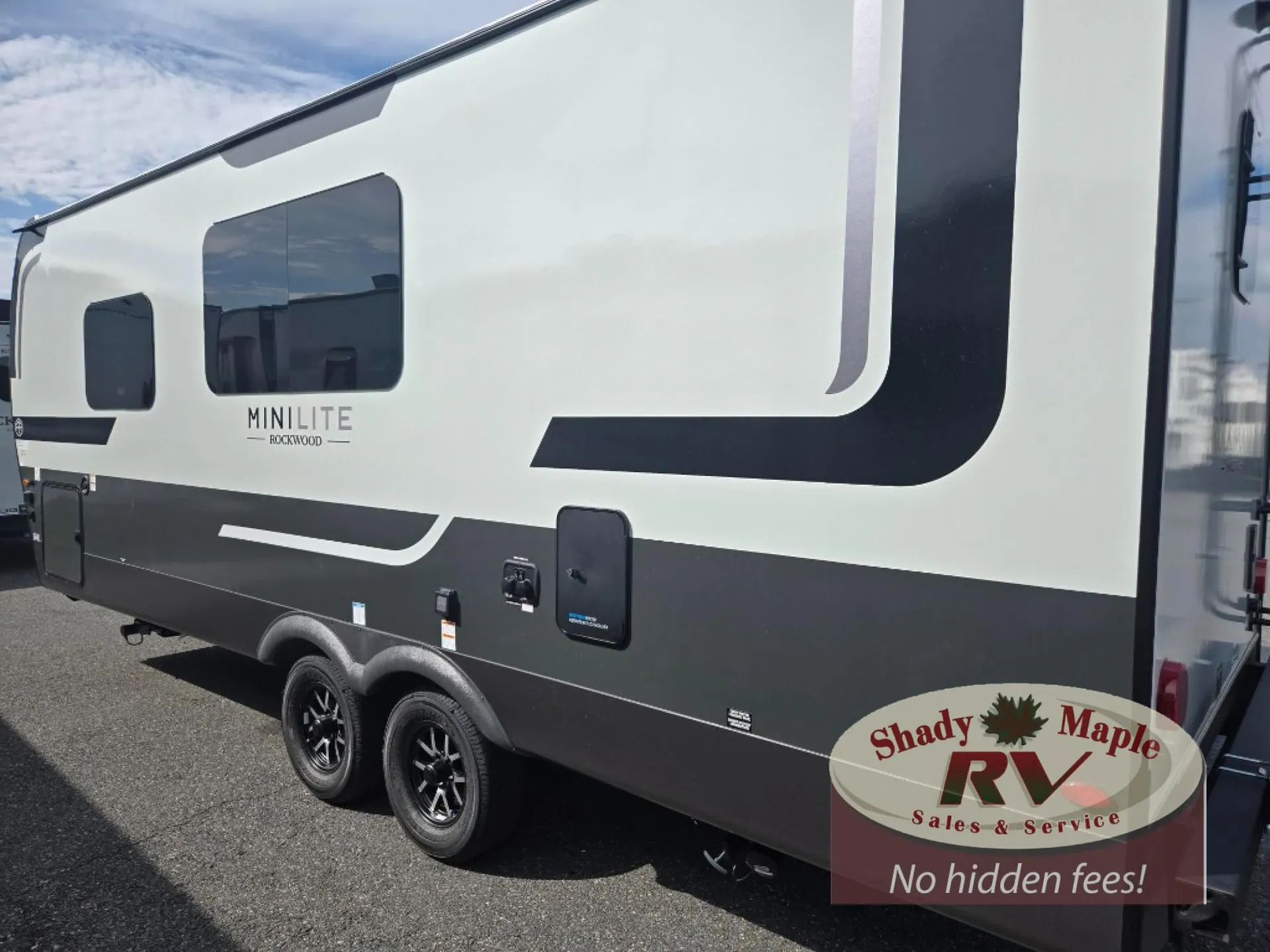 2027 Forest River Rockwood Mini Lite 2524FBT — Photo 7