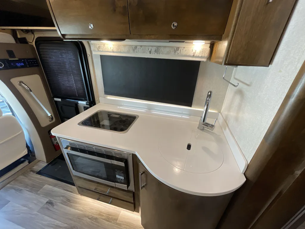 2019 Tiffin Wayfarer 24 TW, Photos photo 4