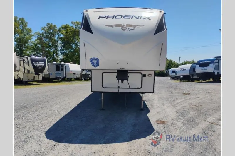 2024 Shasta Phoenix 334FL - Photo 4