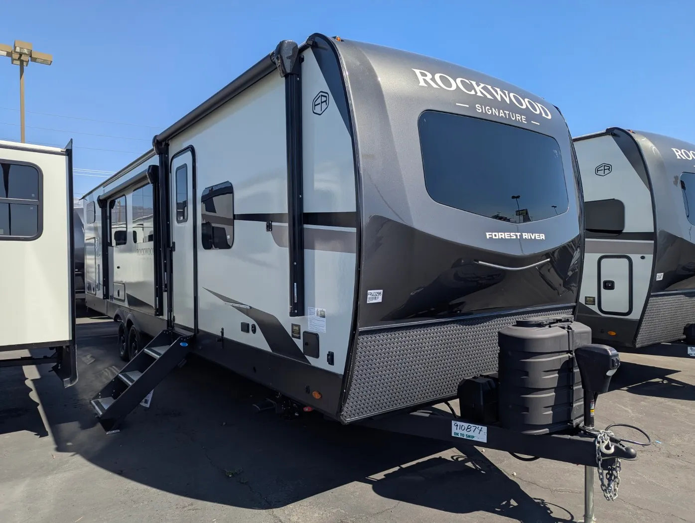 2026 Forest River Rockwood Signature 8336BH - Photo 2
