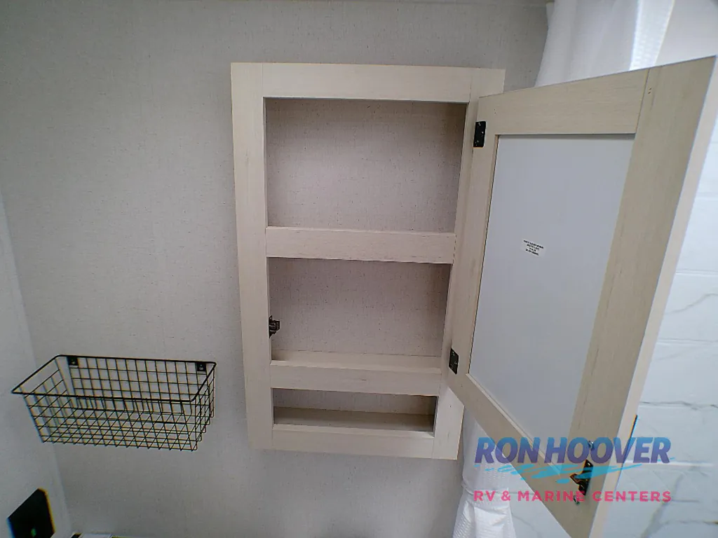 2027 Shasta RVs i-5 Edition 532BEDS, Photos photo 57
