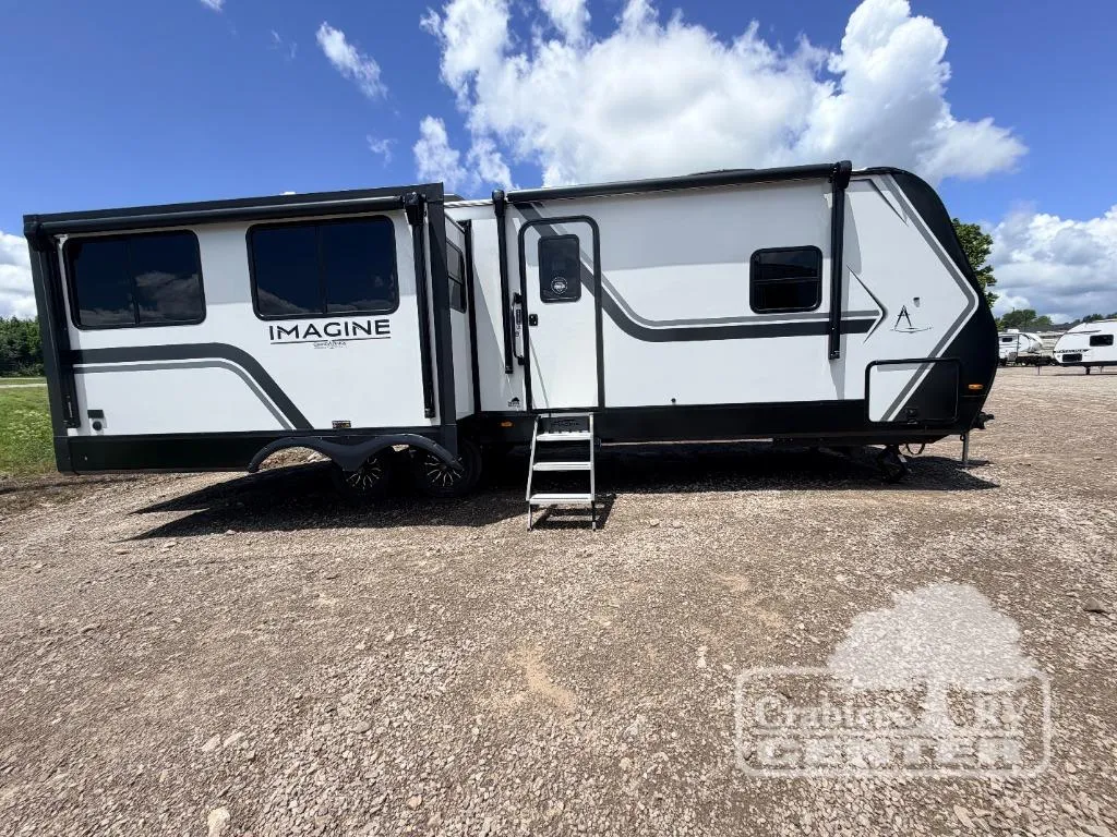 2026 Grand Design Imagine 2970RL - Photo 3