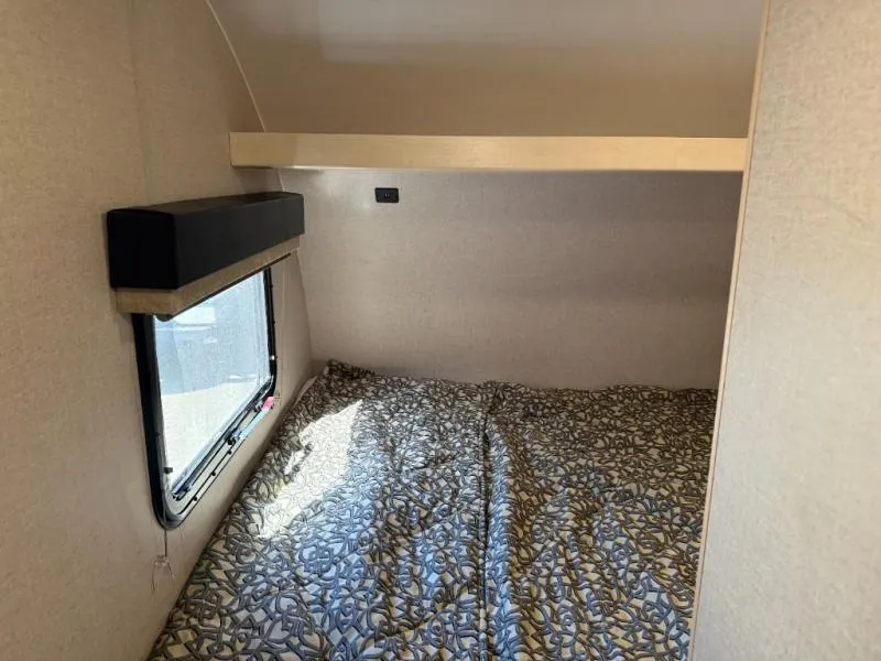 2018 Winnebago Industries Towables Minnie Drop 190RD - Photo 2