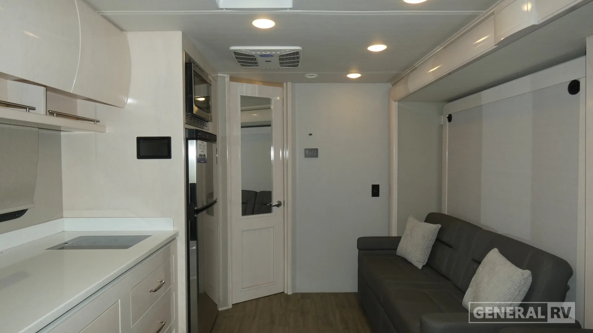 2024 Renegade Vienna 25RML - Photo 3