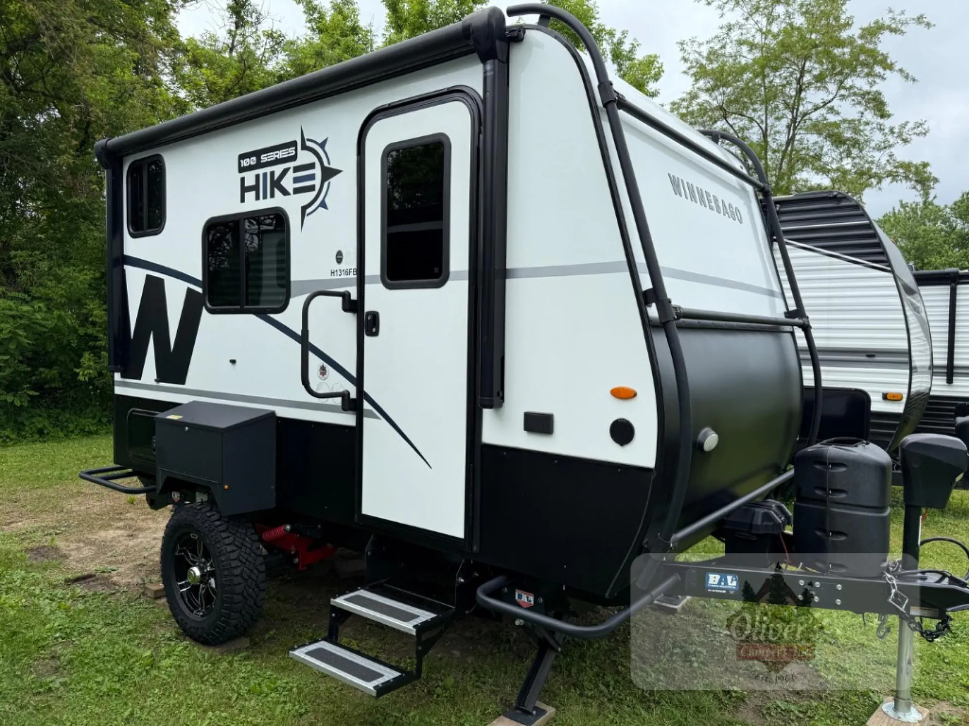2023 Winnebago Hike 100 H1316FB - Photo 2