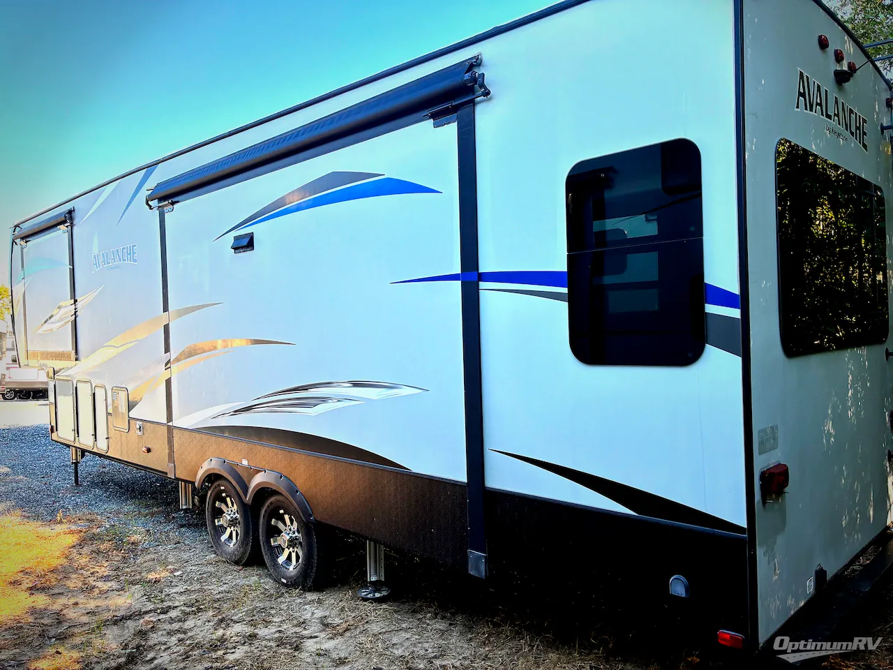 2018 Keystone Avalanche 321RS - Photo 4
