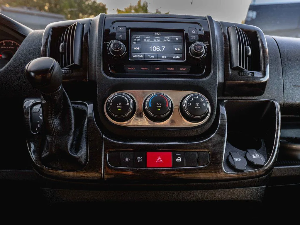 2019 Winnebago Travato 59KL, Photos photo 33