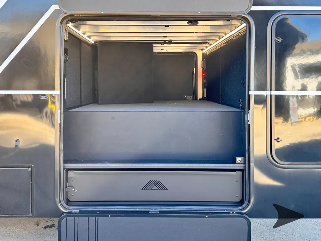 2026 Brinkley Model G 4100, Photos photo 25