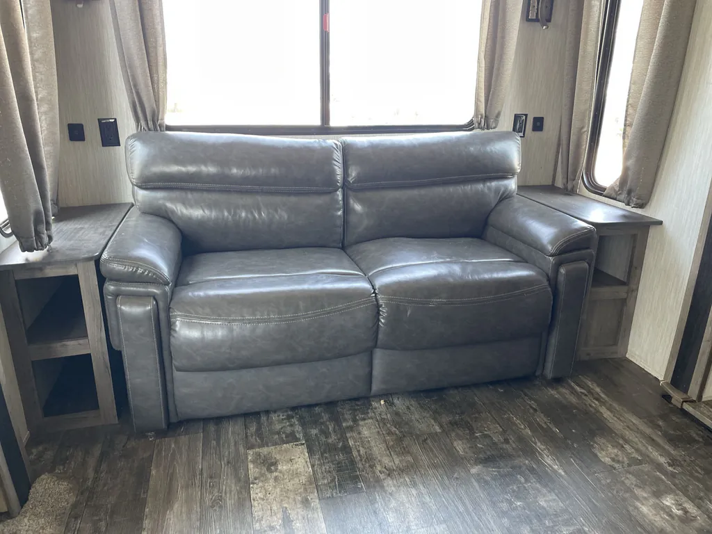 2019 Forest River Sabre 36BHQ, Photos photo 10