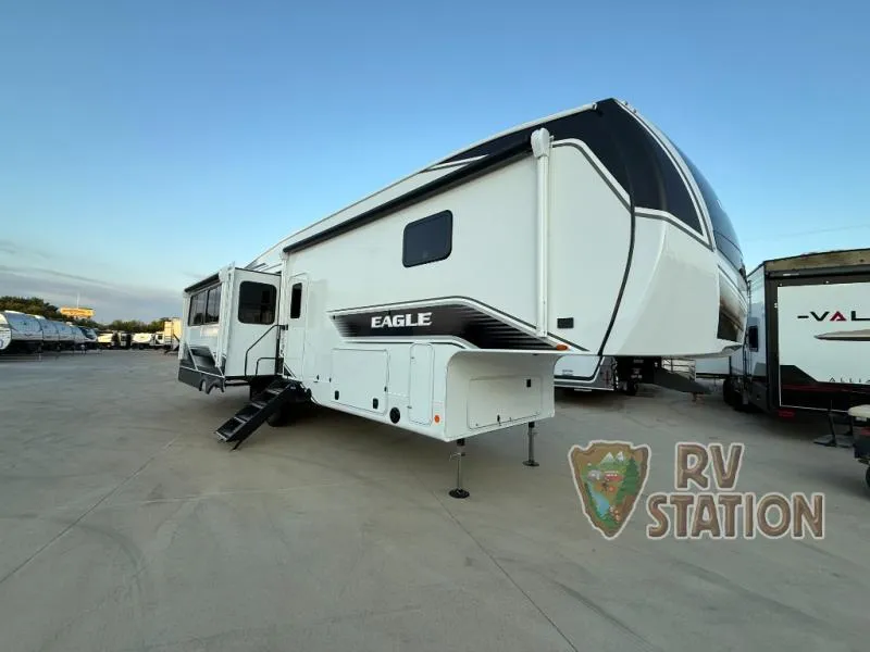 2026 Jayco Eagle 321RSTS - Photo 2
