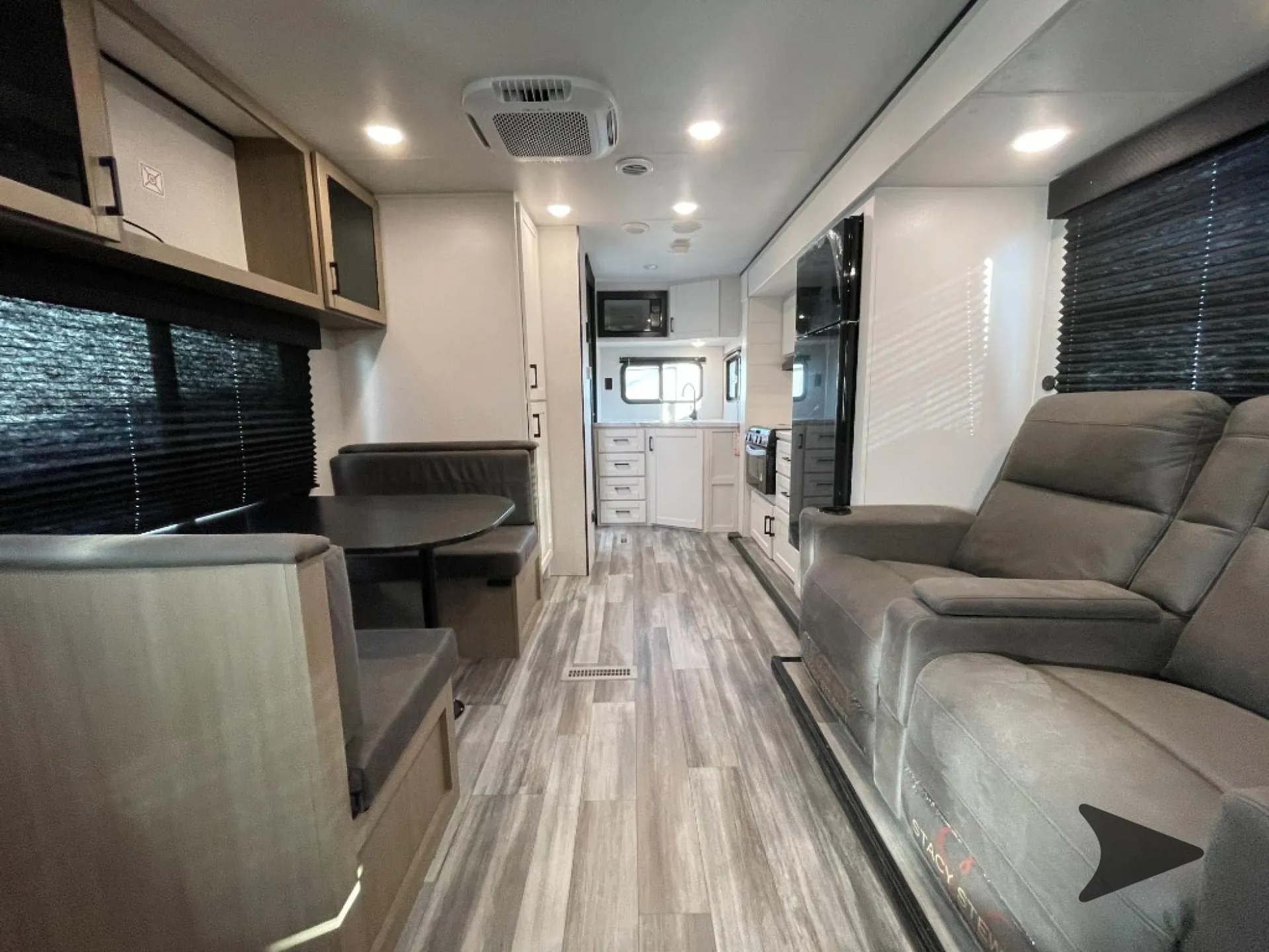 2026 Jayco Jay Flight SLX 225MLSW - Photo 3