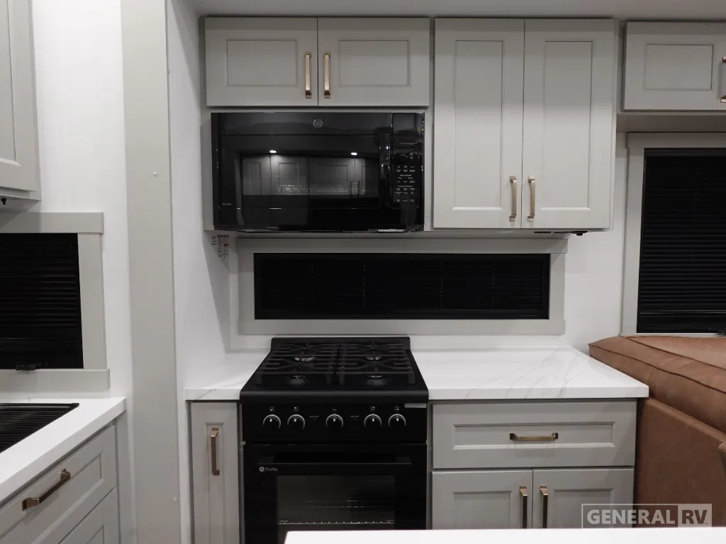 2025 Brinkley Model G 3250, Photos photo 7