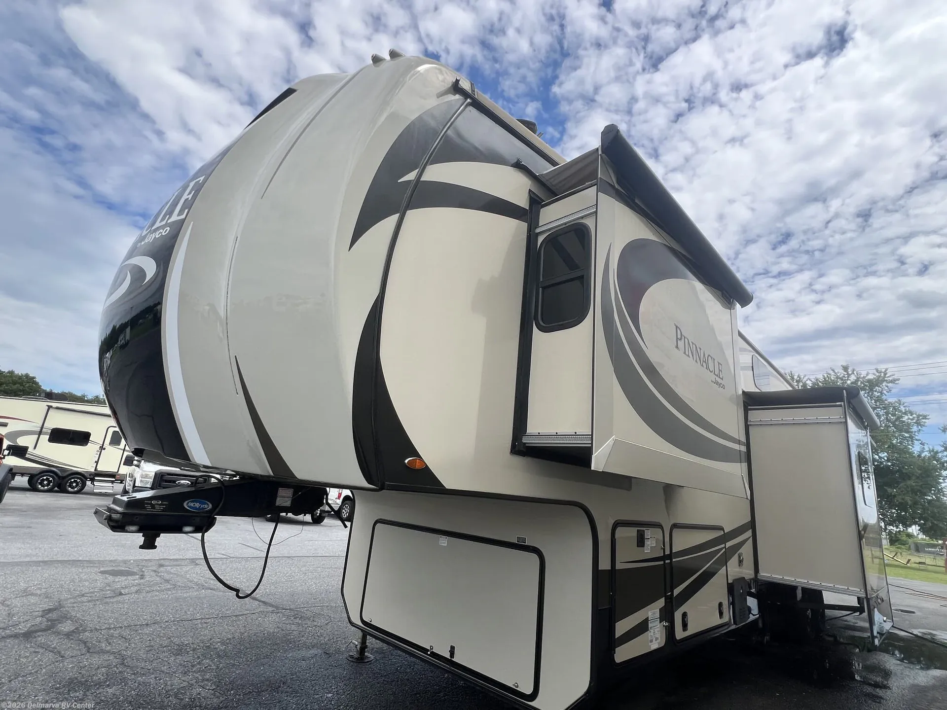 2019 Jayco Pinnacle 37MDQS - Photo 3