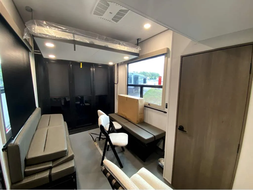 2026 Grand Design Momentum M-Class 414M, Photos photo 21