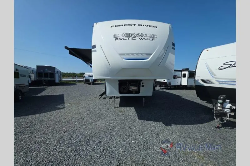 2025 Forest River Cherokee Arctic Wolf 287BH - Photo 4