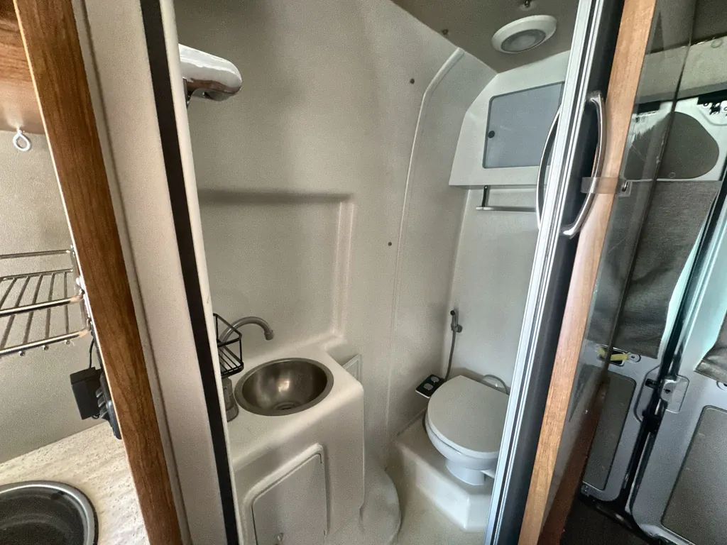 2017 Winnebago Travato 59G, Photos photo 23