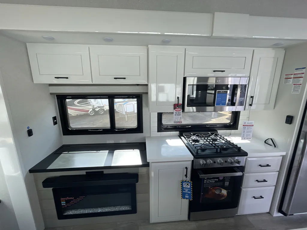 2026 Jayco Pinnacle 36FBTS, Photos photo 12