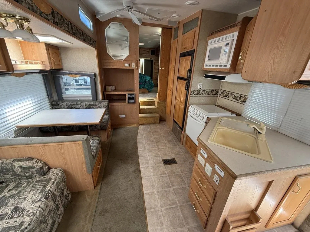 2005 FOREST RIVER WILDCAT 29RLBS - Photo 4