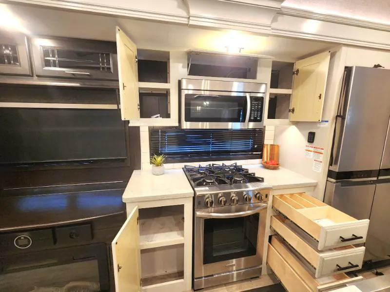 2021 Jayco Pinnacle 36FBTS, Photos photo 24