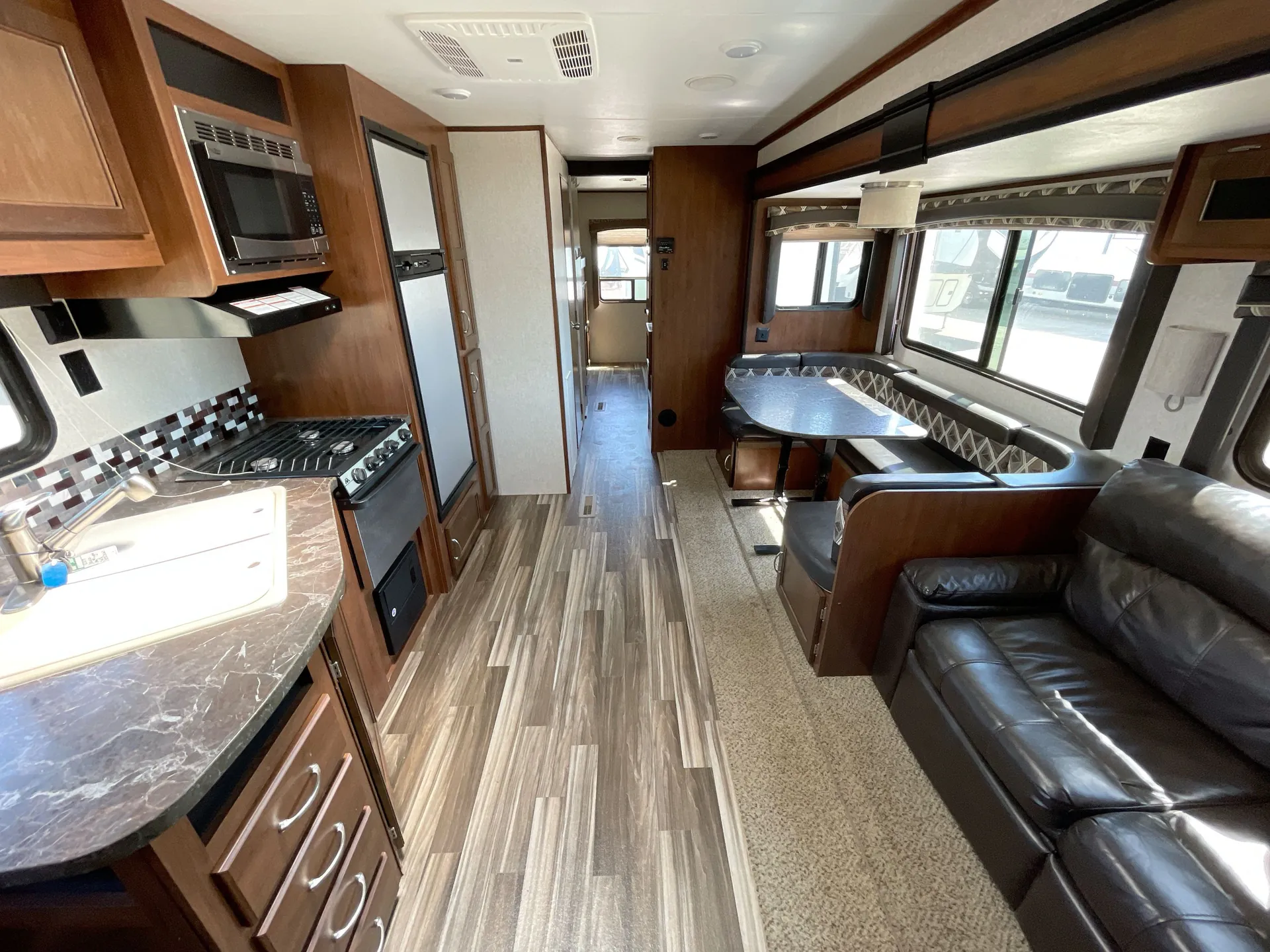 2026 Thor Motor Coach Freedom Elite 24KE — living area main
