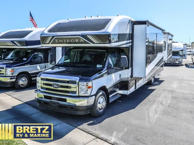 2026 Entegra Coach Odyssey 29V - Photo 4