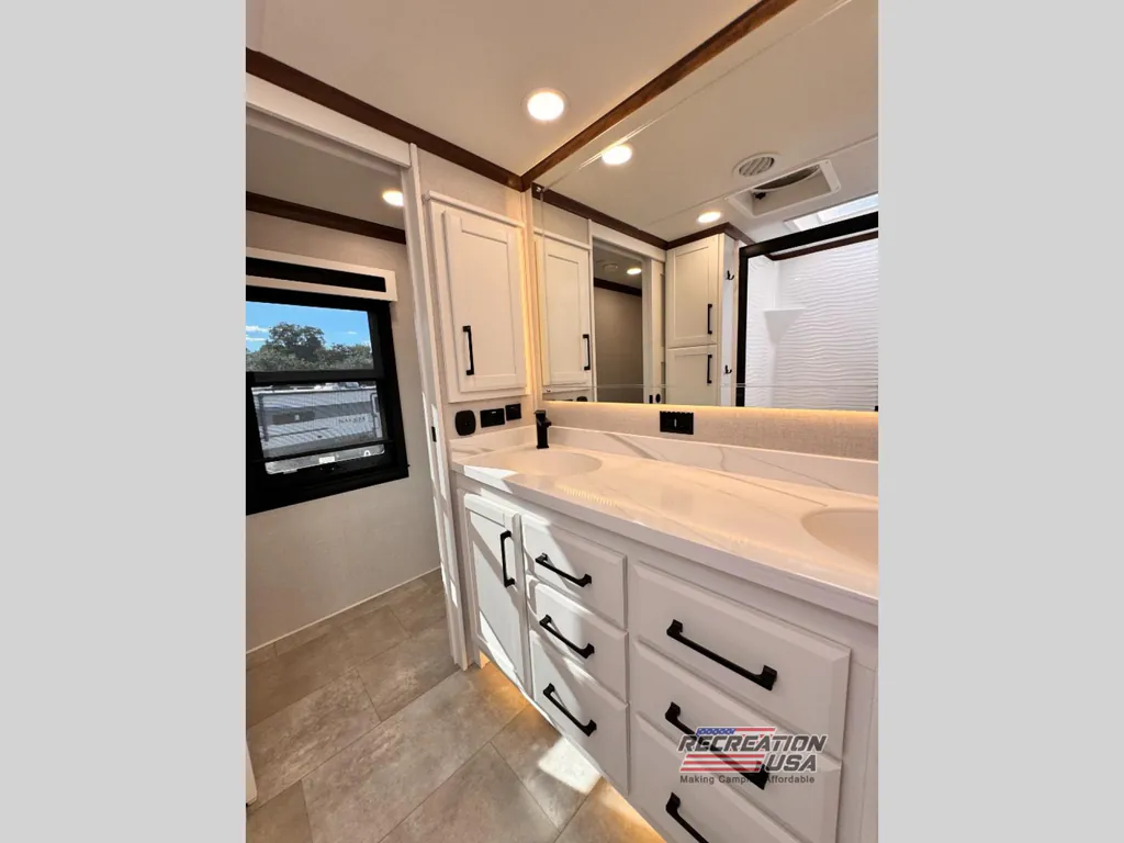 2025 Forest River RiverStone 421FK, Photos photo 41
