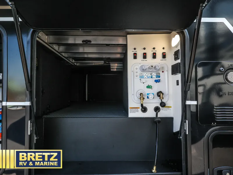 2026 Brinkley Model G 3950 - Photo 3