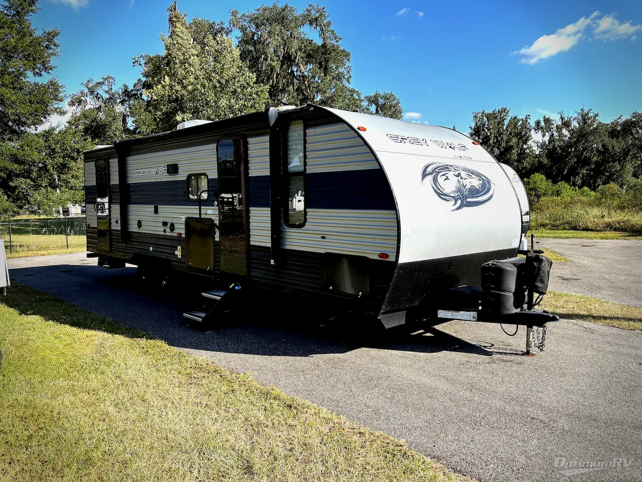 2022 Forest River Cherokee Grey Wolf 26DBH