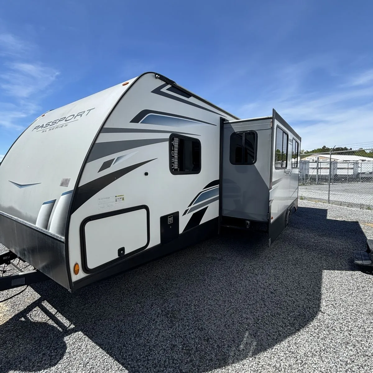2022 Keystone Passport SL 268BH - Photo 4