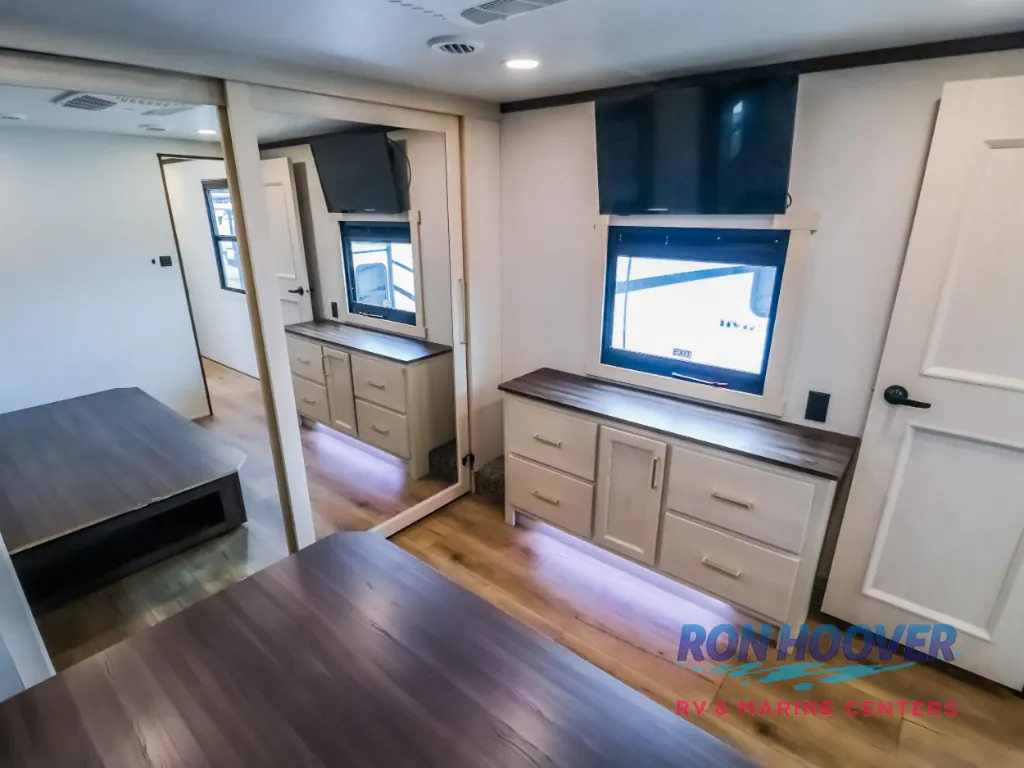 2026 Forest River Cedar Creek Experience 39RKB, Photos photo 4