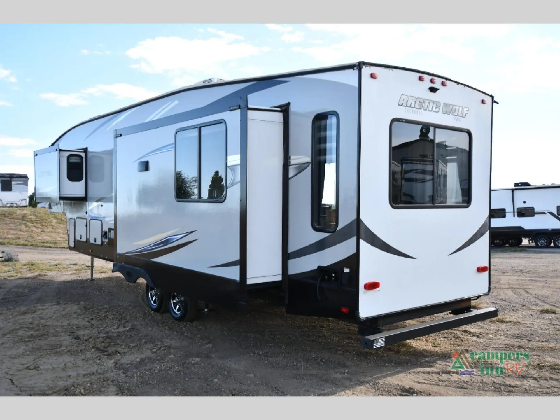 2021 Forest River Cherokee Arctic Wolf 3550 SUITE — Photo 7