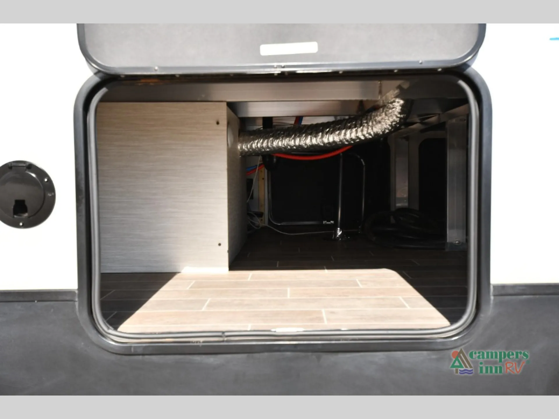 2021 Forest River Cherokee Arctic Wolf 3550 SUITE - Photo 3