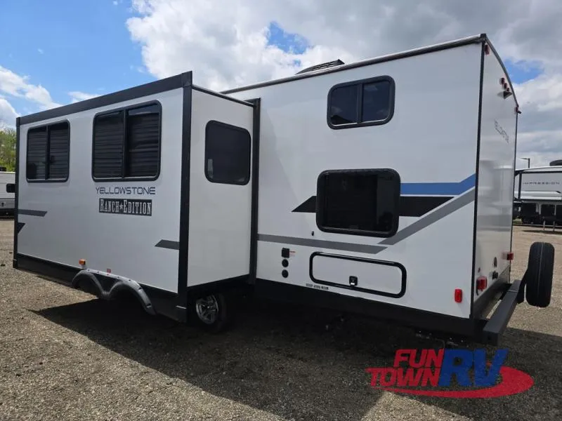 2026 Gulf Stream RV Yellowstone Ranch Edition 28BBS - Photo 4