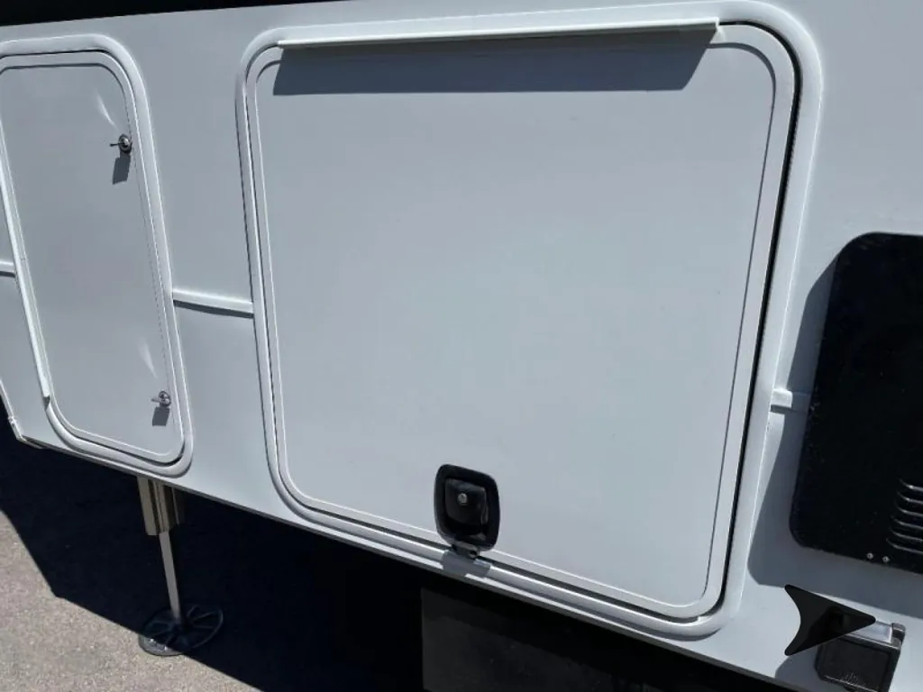 2026 Brinkley Model Z 2810, Photos photo 37