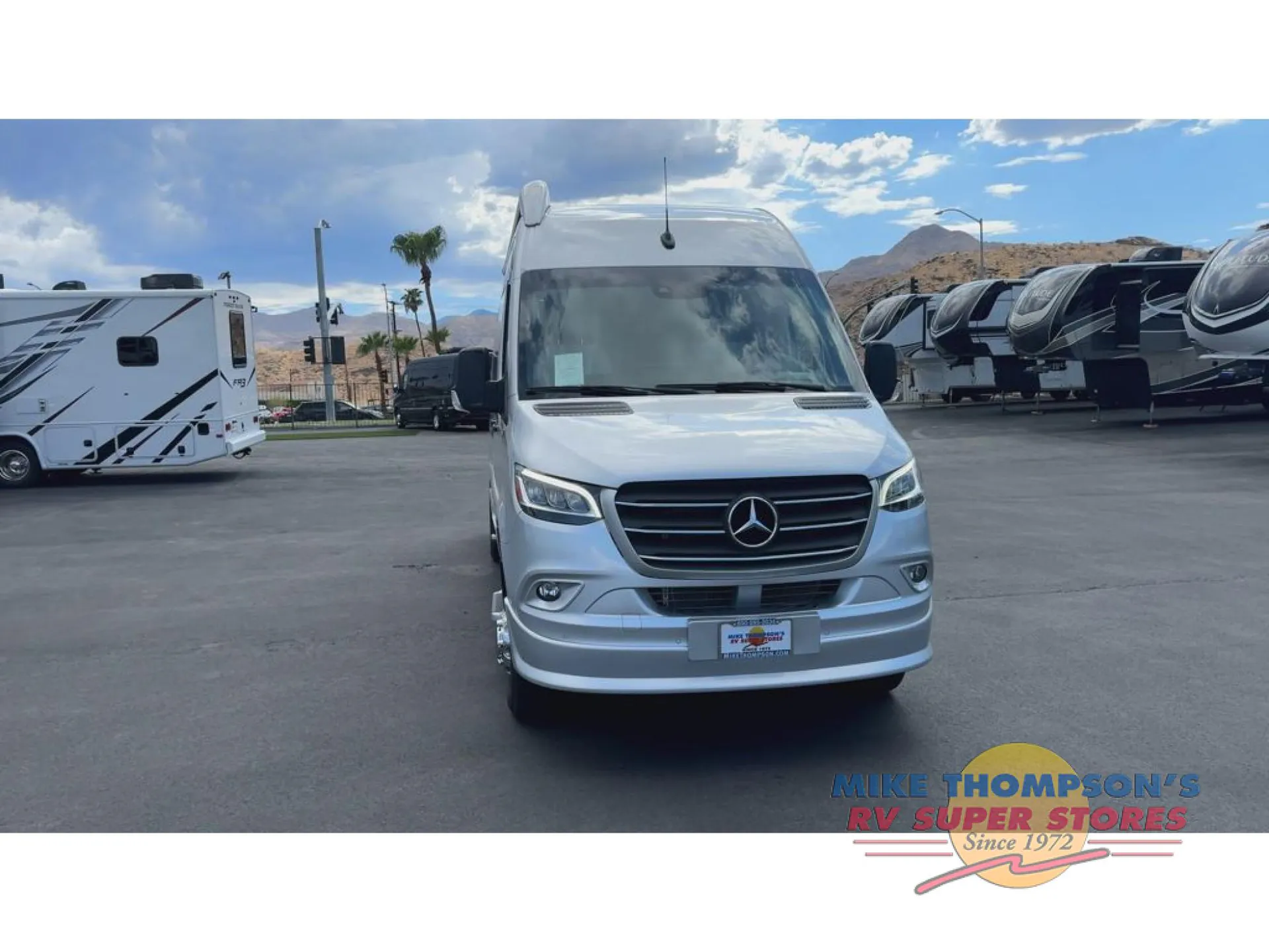 2025 Grech RV Strada-ion LOUNGE - Photo 4