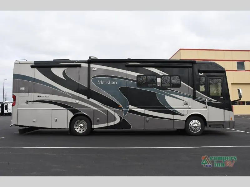 2013 Itasca Meridian 34B - Photo 4