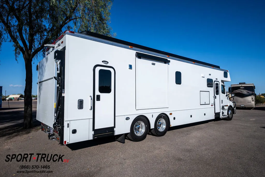 2024 Renegade Garage Motorcoach 2609 - Photo 3