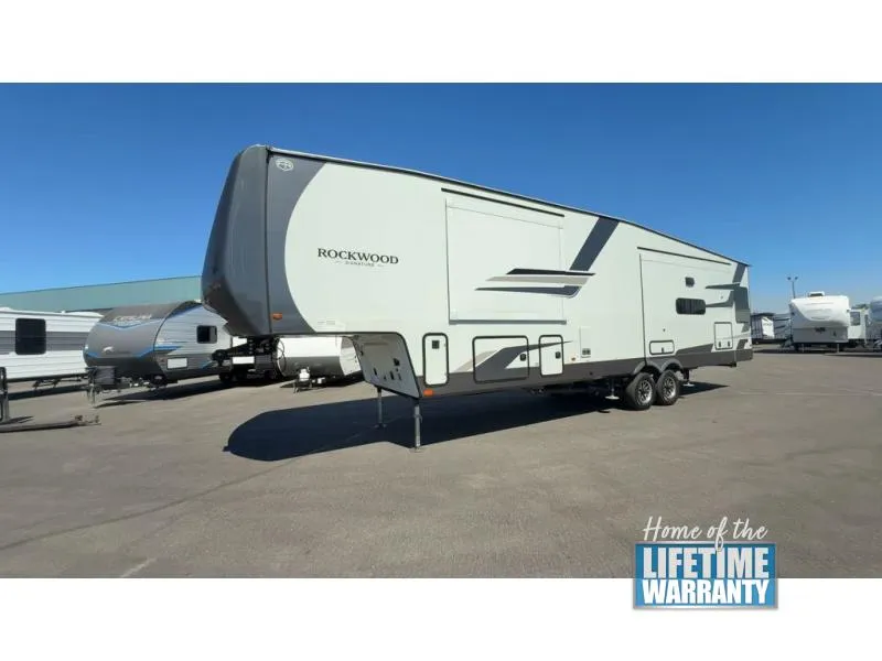 2026 Forest River Rockwood Signature 401SFB - Photo 4
