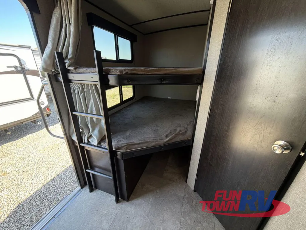 2019 Grand Design Imagine 2800BH, Photos photo 19