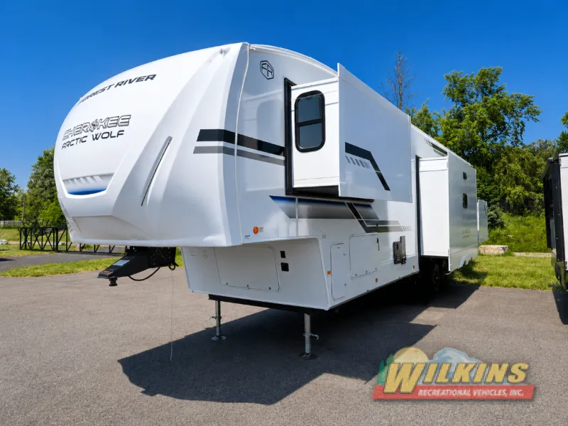 2026 Forest River Cherokee Arctic Wolf 38DST - Photo 3